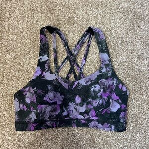 NWOT Lululemon Sports Bra